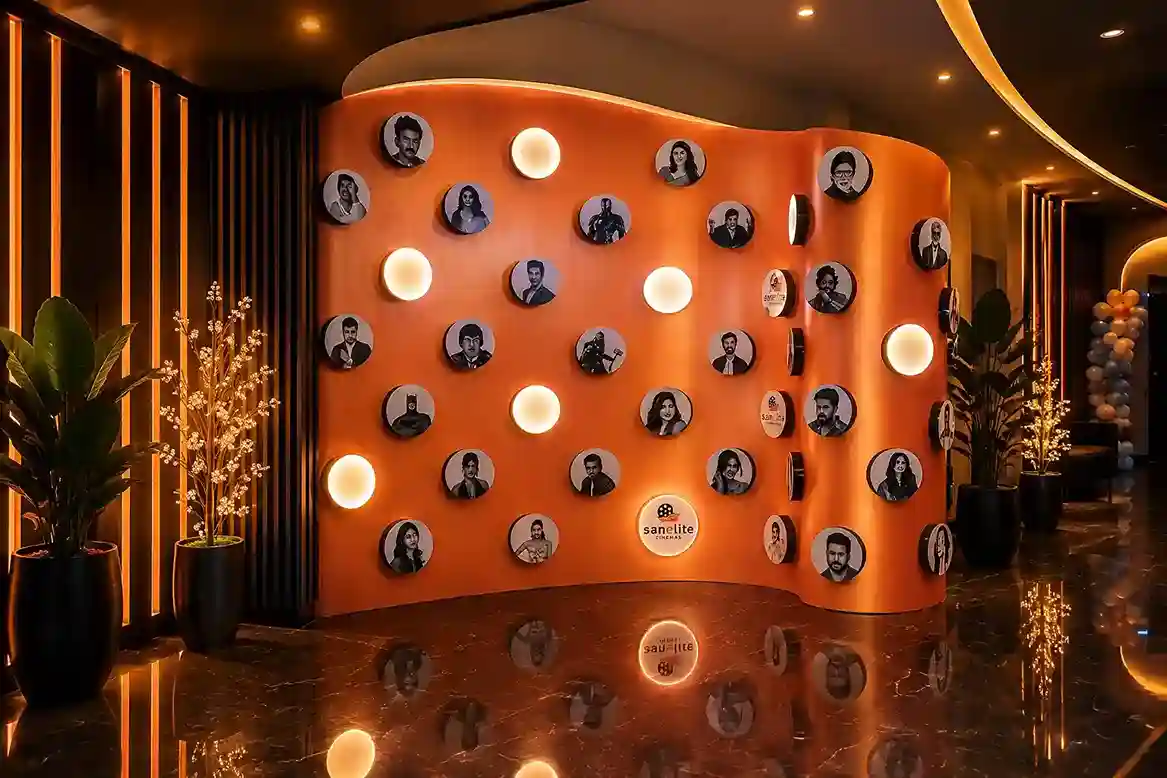 Selfie Wall